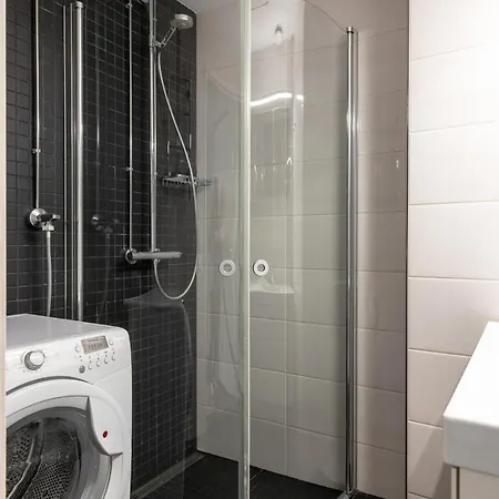 شقة 2ndhomes Stylish & Renovated 1br With Good Location